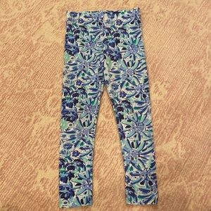 Lilly Pulitzer blue leggings with fun print.